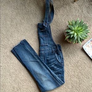 free people washed denim overalls, size 24